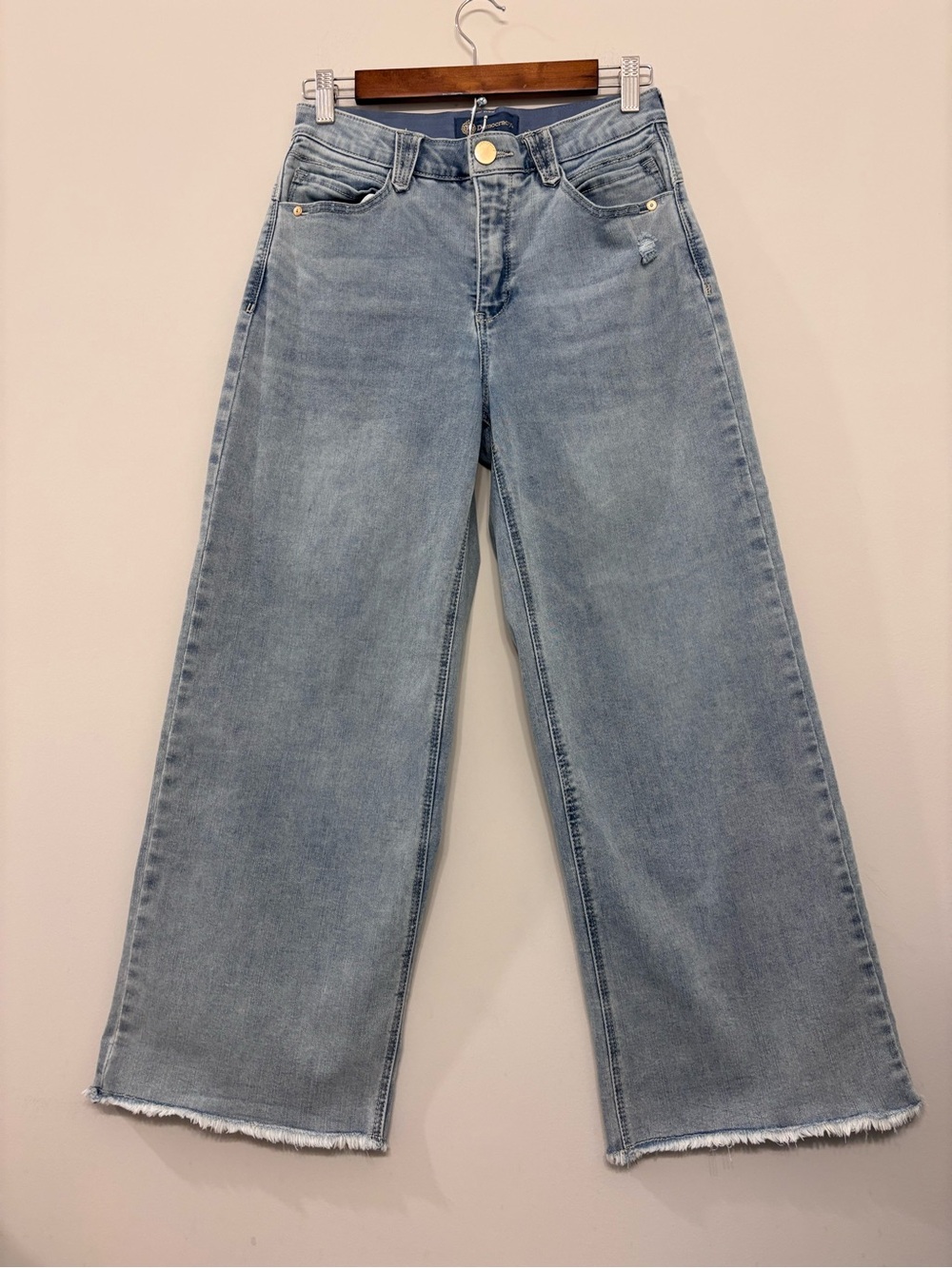 Democracy Ab’solution Wide Leg Jeans Cropped Light Blue Frayed‎ Hem Size 4 NWOT